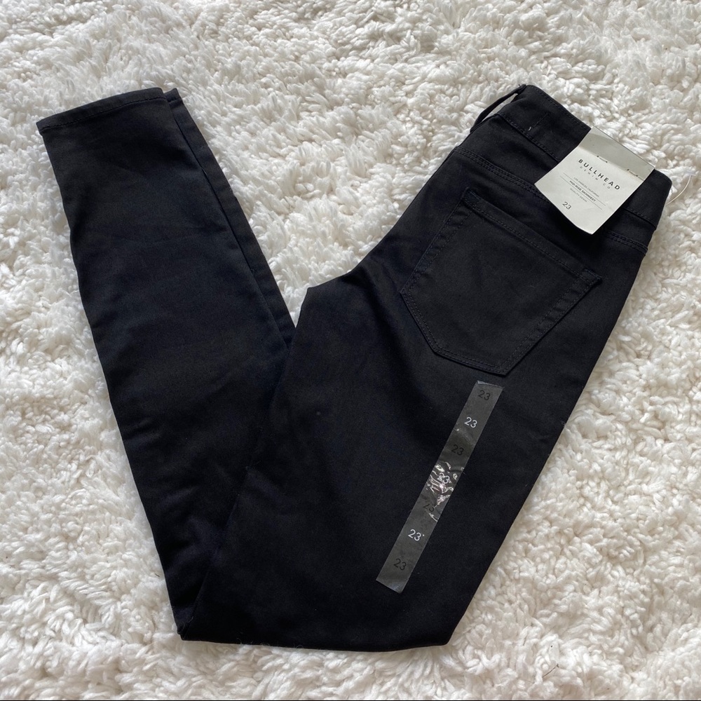 10 for $10 Bullhead Denim Co. Skinny Jeans